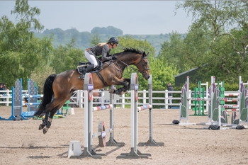 Sharon Teale races to a win in the Nupafeed Supplements Senior Discovery Second Round at Willow Banks Equestrian Centre